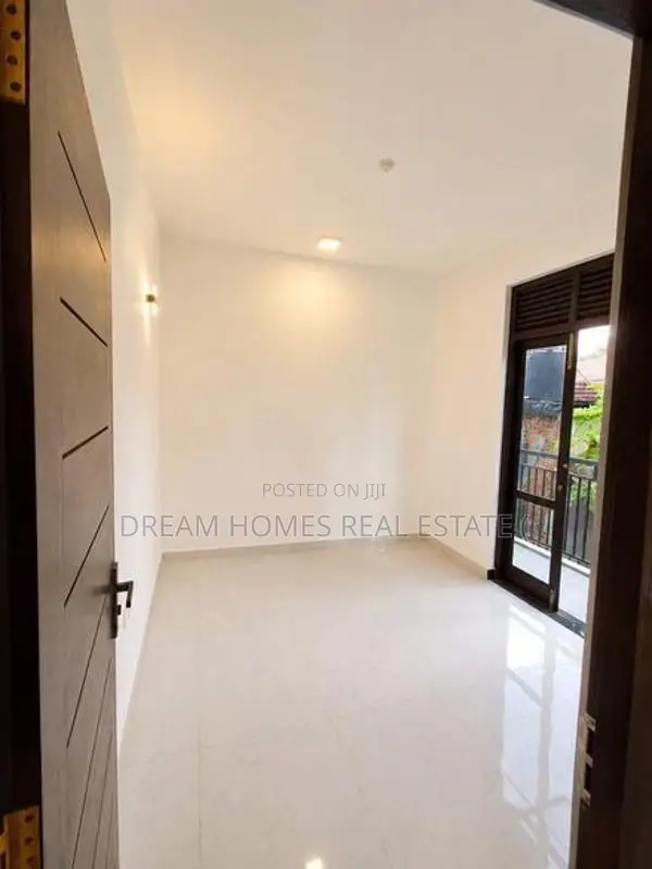 Brand-New Modern Luxury 3-Storey House for Sale – Homagama