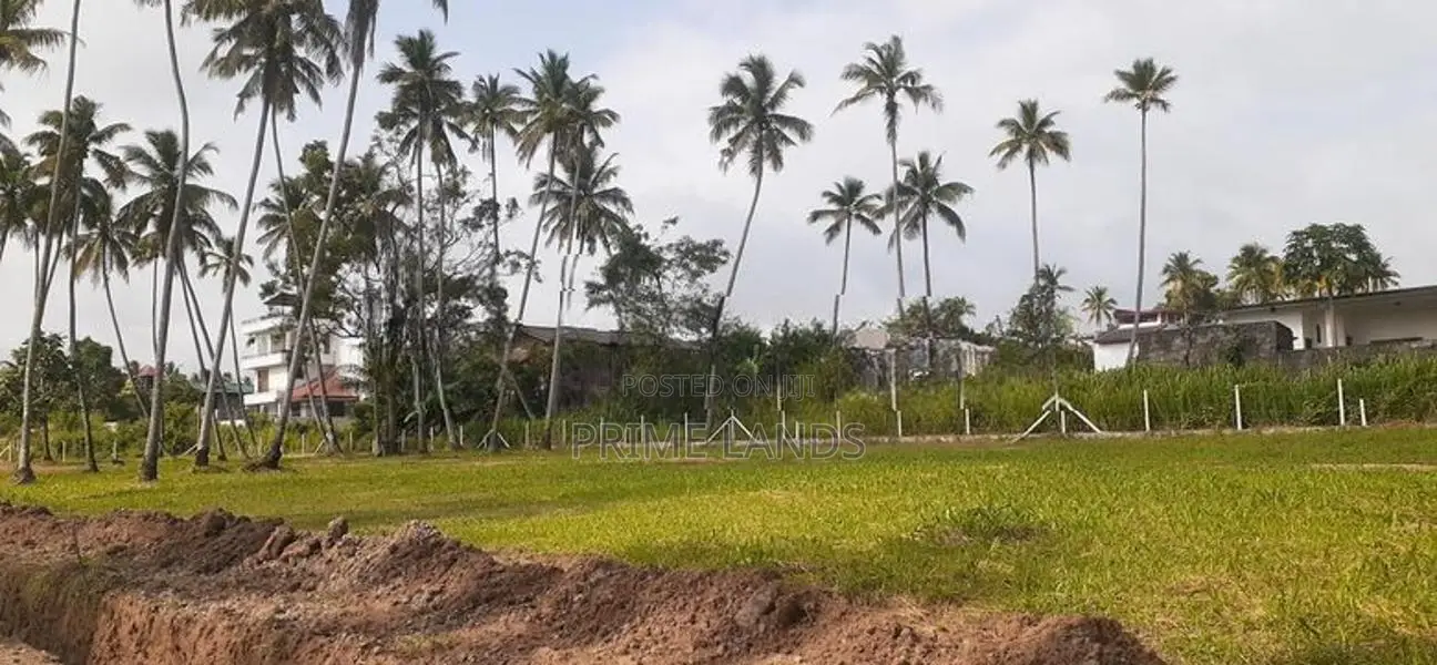 කුරුණෑගල නගරයට ළගින්ම ඉඩමක්