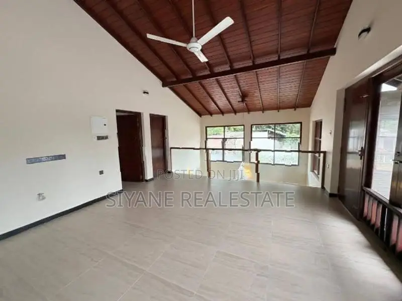 Brand New Modern House for Sale in Battaramulla