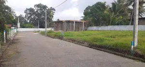 කුරුණෑගල දඹුලු පාරට මුහුණලා ඉඩමක්