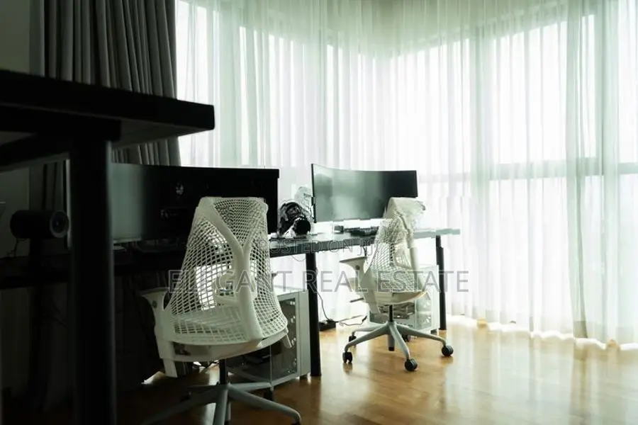447 Luna Tower - 03 Bedroom Apartment for Sale in Colombo 02 (A2958)