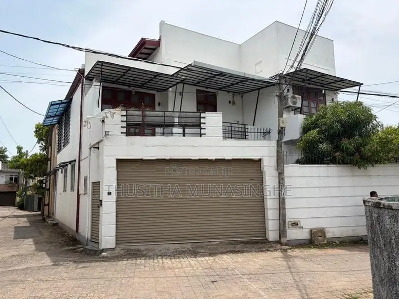 Two Story House for Sale in Nugegoda