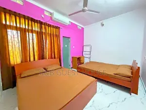 Family AC Room - R&B Guest House Jaffna