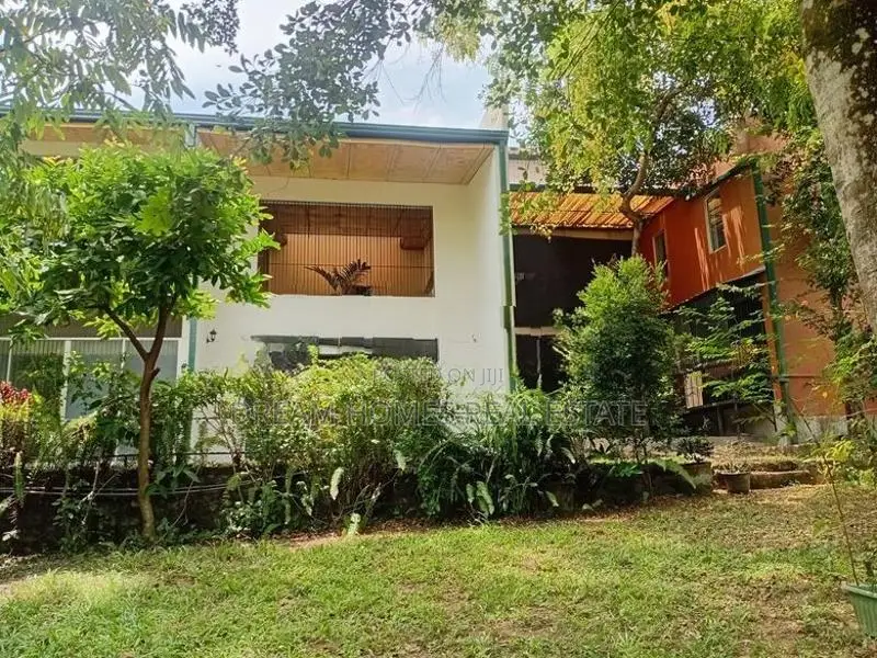 Luxury Two-Storey Family House for Sale – Thalawathugoda