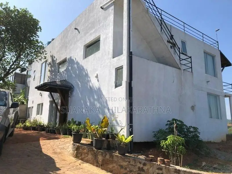 Brand-New Luxury Mountain View House for Sale – Doluwa