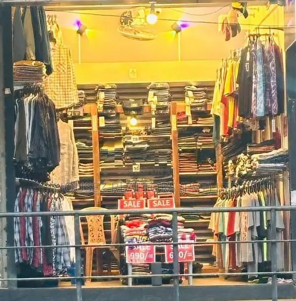 Commercial Shop for Sale – Gampola City