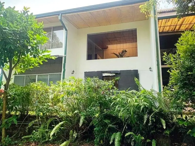 Super Spacious Luxury 2-Story House For Sale In Thalawathugoda Hokanda