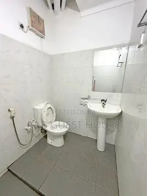 Family AC Room - R&B Guest House Jaffna