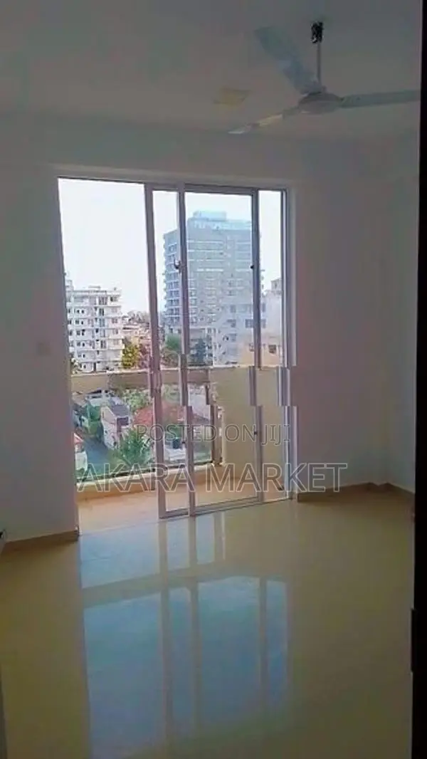Mount Lavinia Royal Residencies - Unfurnished Apartment for Sale A3803