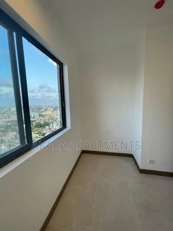 Marina Square - Unfurnished Apartment for Sale Colombo 15 A54320