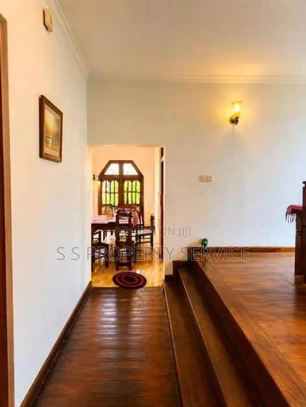2 story house for Sale in Hibutana (SSPH-431)