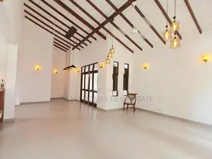 Luxury 3 Bed House for Sale Kahathuduwa