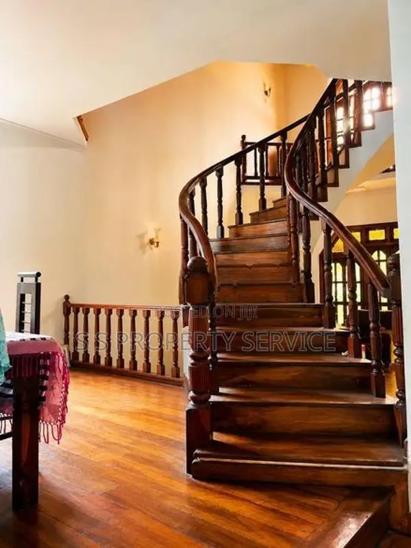 2 story house for Sale in Hibutana (SSPH-431)