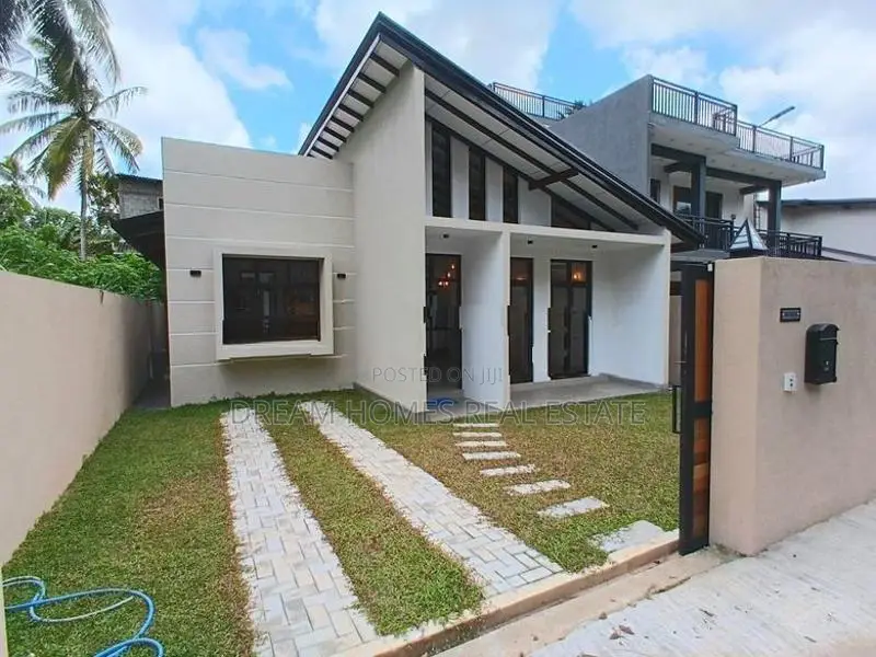 අති නවීන තනි මහල් නිවස විකිණීමට කහතුඩුව