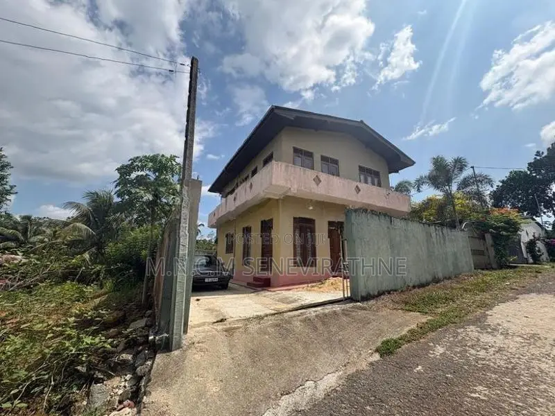 Two Storey House for Rent Near the Kingdom of Raigam
