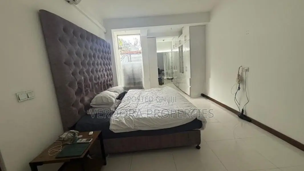 Modern Luxury Home for Sale - Narahenpita