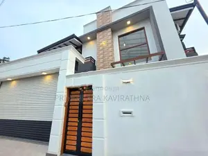 පිලියන්දල ටවුමෙන් සුකෝපබෝගී අලුත්ම දෙමහල් නිවසක් විකිනීමට