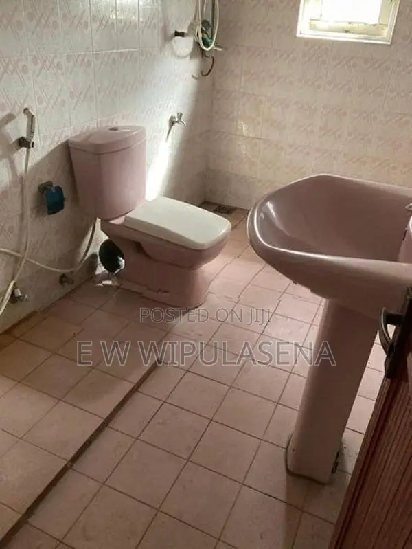 HOUSE for SALE in KOTTAWA Ruwanpura 20 Perch