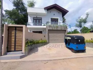 වෙල්‍යායකට මුහුන්ලා පිහිටි අලුතින්ම ඉදිකරන ලද දෙමහල් නිවස විකිනීමට(pp)