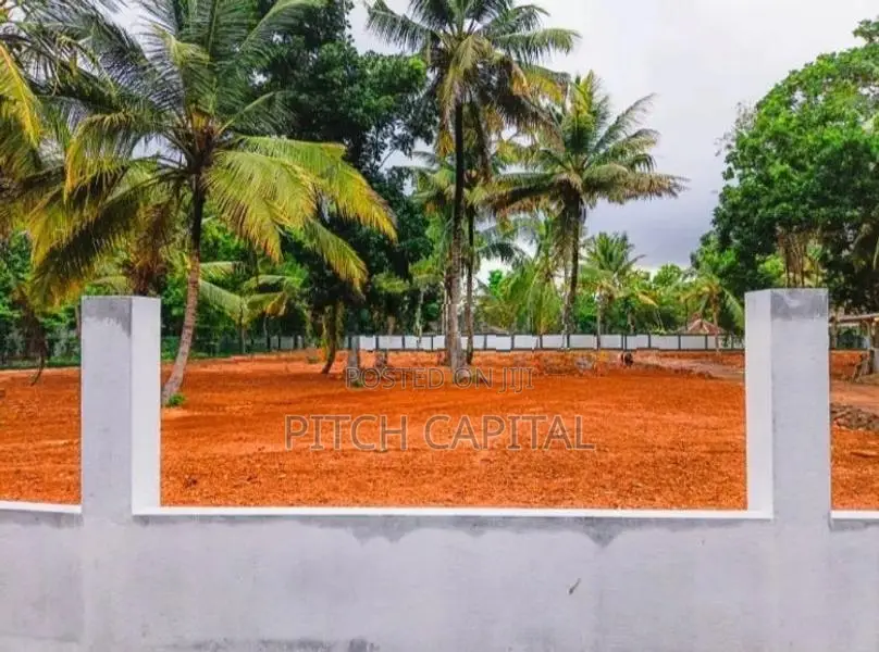Hirikatiya මුහුදු වෙරළ තීරයට සමීපයෙන් විකිණීමට අගනා බිම් කොටස්