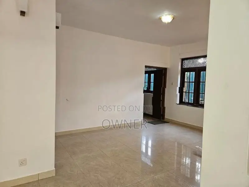 Luxury spacious house for immediate rent - Mount lavinia