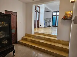 Luxury spacious house for immediate rent - Mount lavinia