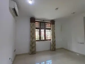 Large 3 Story House for Rent - Pannipitiya