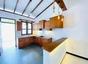 10 Perch Brand New Single Storey House for sale in Athurugiriya