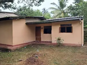 Valuable Land with House for Sale - Koralaima, Gonapola