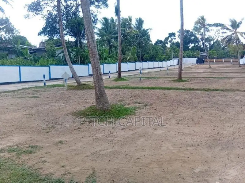 අතුරුගිරිය ඉඩම් ව්‍යාපෘතියේ හිමිකරුවකු වන්න