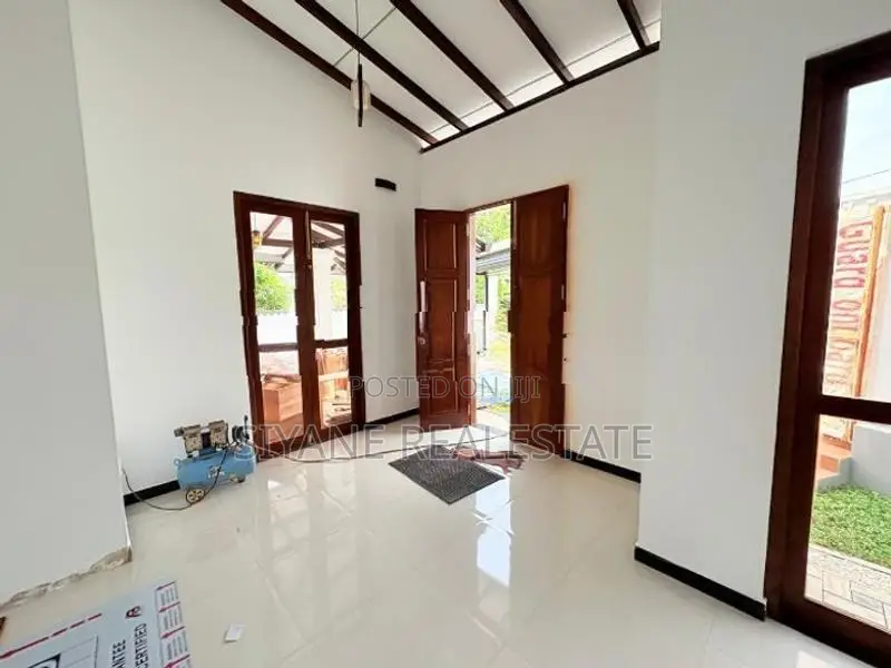 Brand New Modern House for Sale in Piliyandala