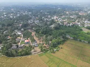 සුන්දර වෙල්යායකට මුහුණලා වටිනා ඉඩමක් විකිණීමට - අතුරුගිරියෙන්