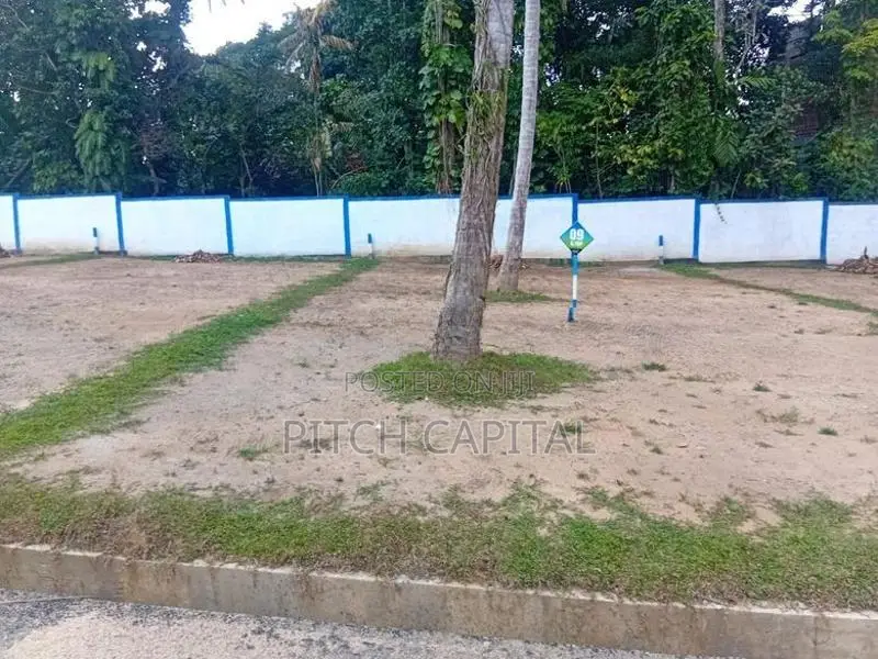 අතුරුගිරිය ඉඩම් ව්‍යාපෘතියේ හිමිකරුවකු වන්න
