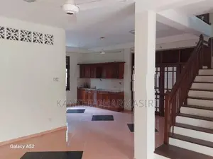 2 Unit Triple Story House for Sale - Nawala Koswattha