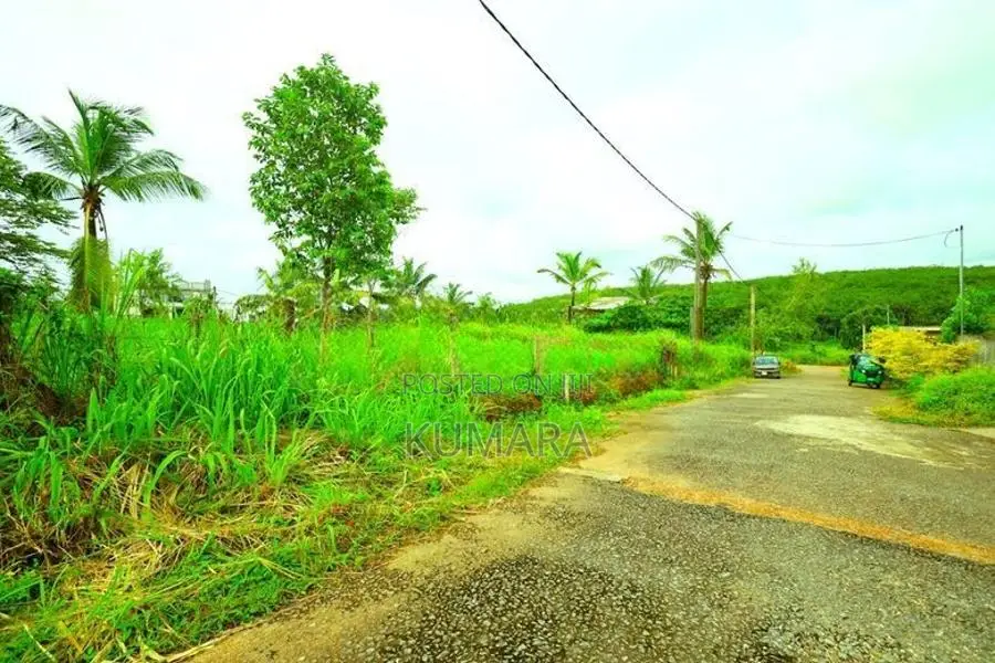 Flat Land for Sale in Kahathuduwa