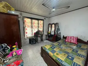 Malabe Land with House Sale
