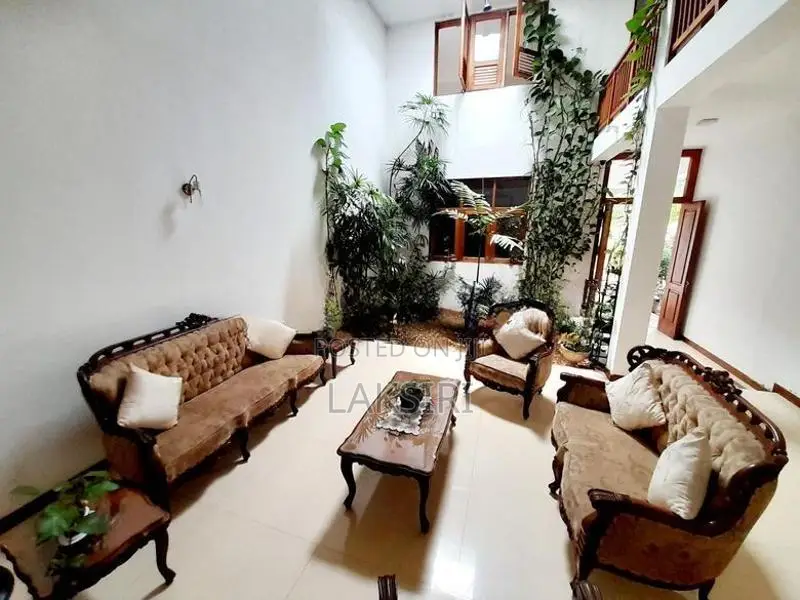 Luxury Modern House Rent Nawala Koswaththa