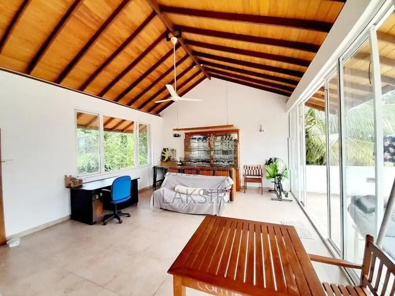Luxury Modern House Rent Nawala Koswaththa