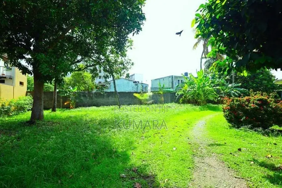 Land for Sale in Katubedda