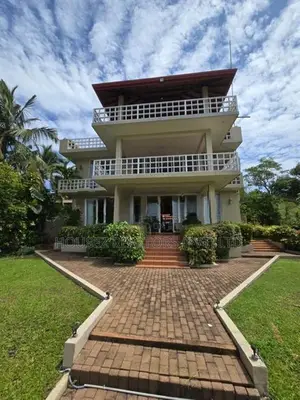 Luxury Riverfront House for Sale – Moratuwa