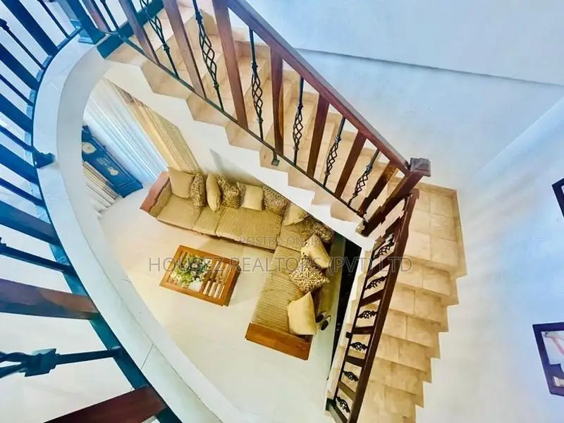 Spacious 6-Bedroom House for Sale – Kelaniya