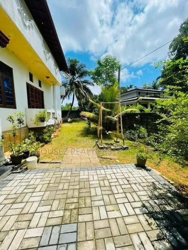 4-Bedroom House for Sale – Kiribathgoda
