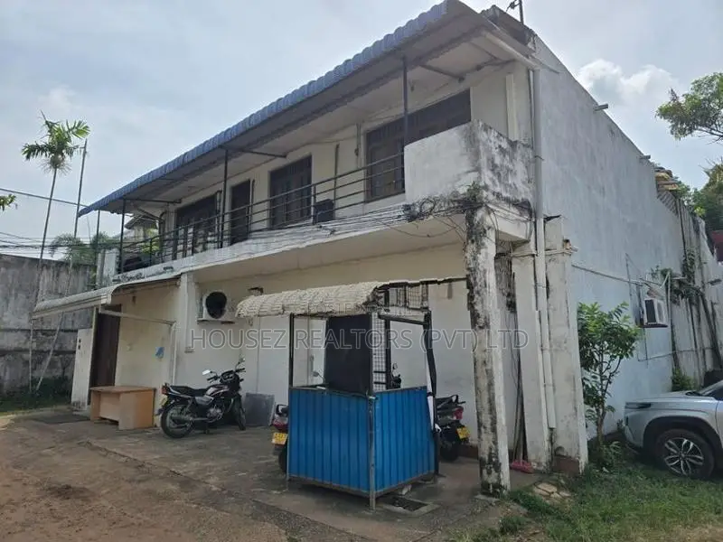 9-Room Building with Land Dale – Kirulapone, Colombo 5