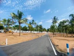 Land in Kandana