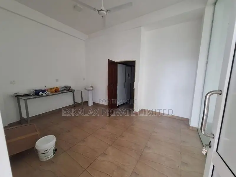 3rd Floor Office Space For Rent in Nawala - EC201