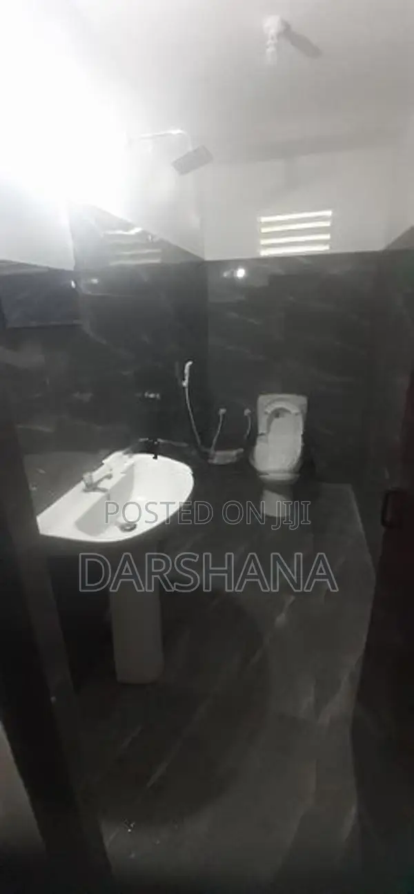 Sharing Room for Boys - Boralegamuwa