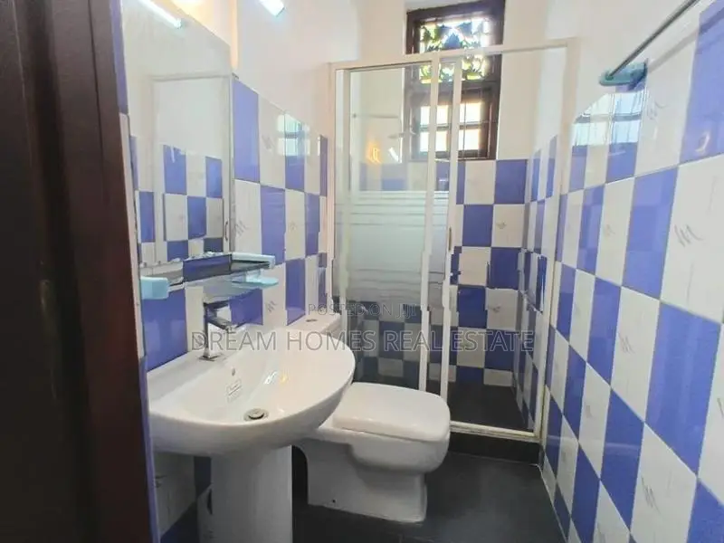 2 Storey 5 Bed House - Near Highlevel Rd Maharagama