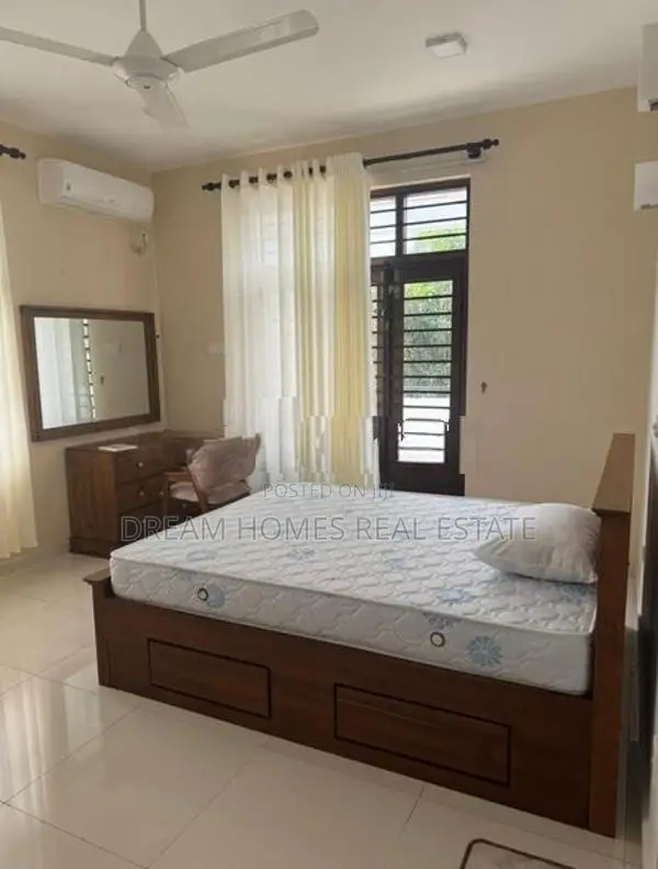 Furnished Three-Storey House for Rent – Nugegoda