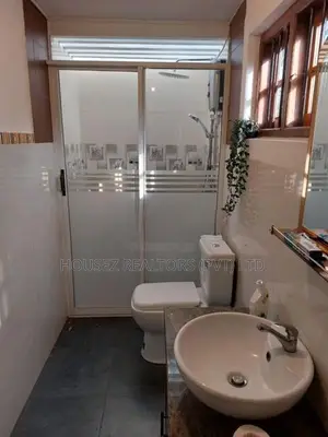 Fully Furnished Upstairs Unit for Rent – Mahara Junction