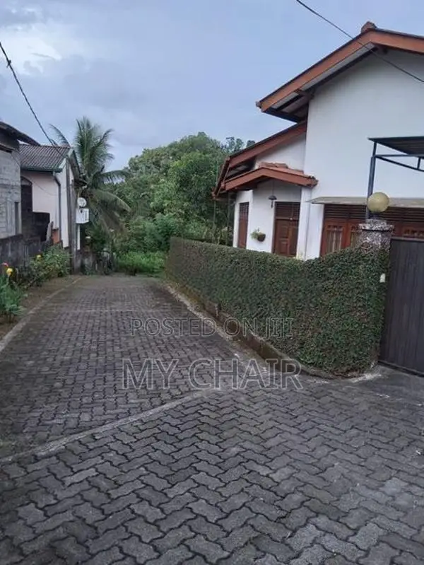 House for Rent in Athurugiriya